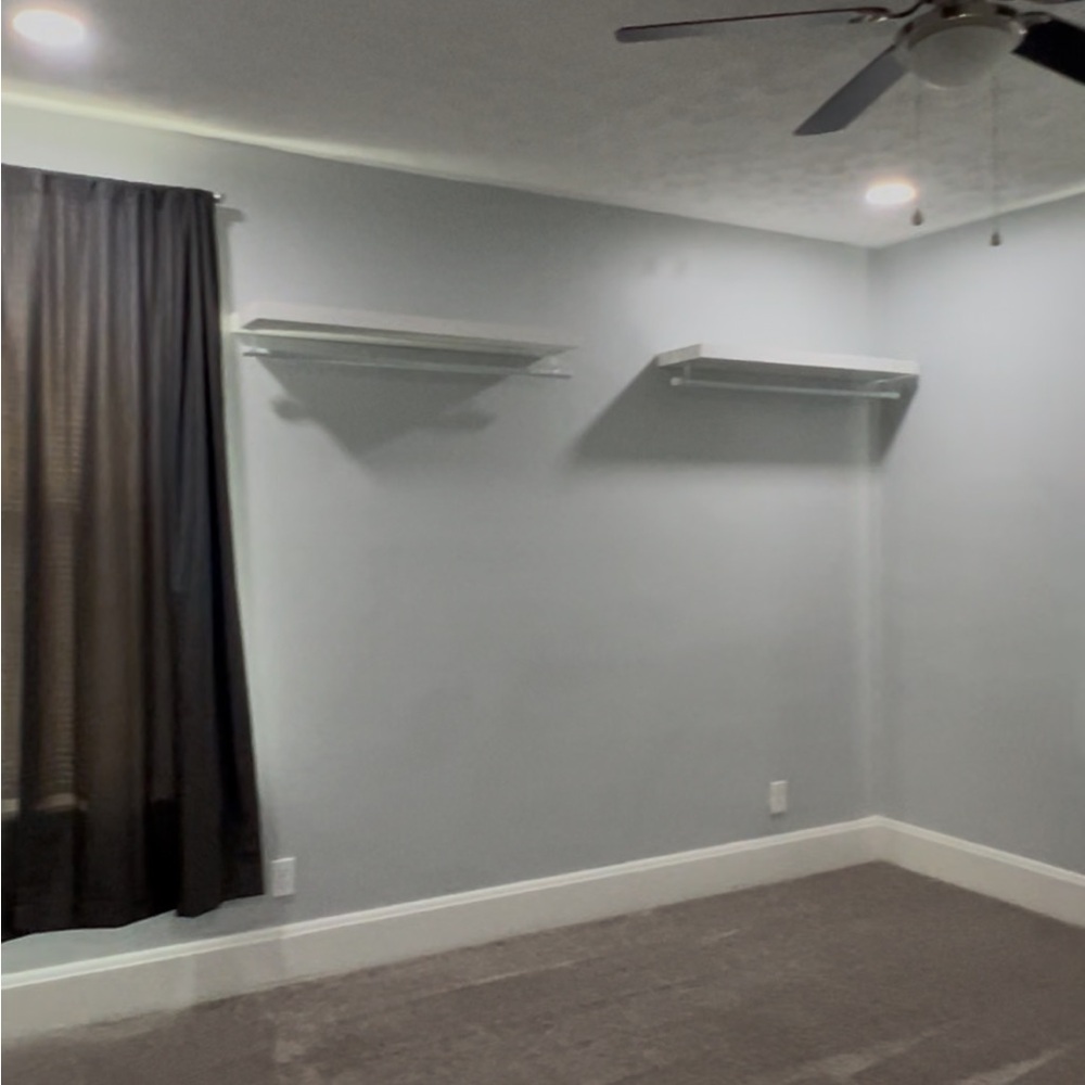 White Clothing Rods - Picture 3 of 3
